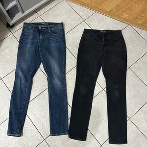 Old Navy Women's Flirt Skinny Jeans in Blue and Black (2 pairs)